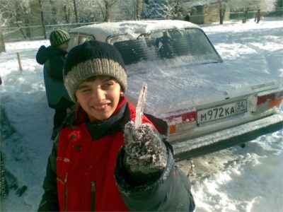 как чистить машину от снега